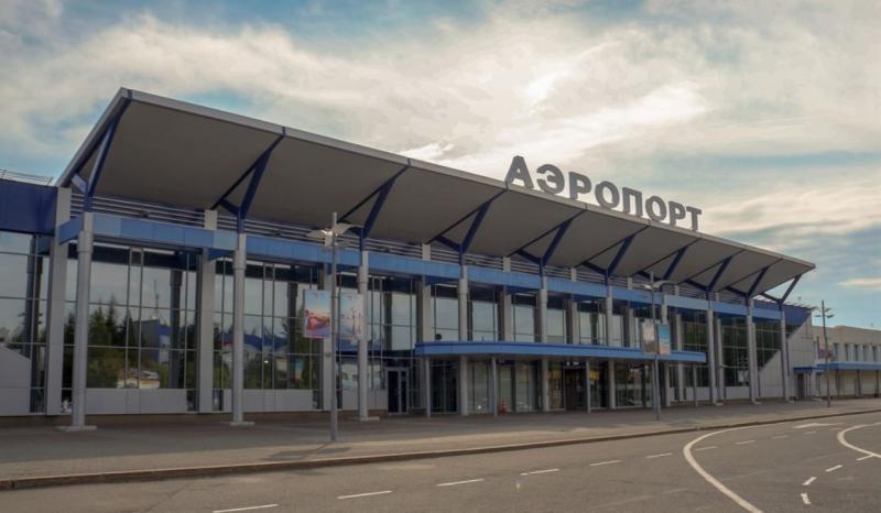 Пассажиропоток томского аэропорта сократился более чем на половину
