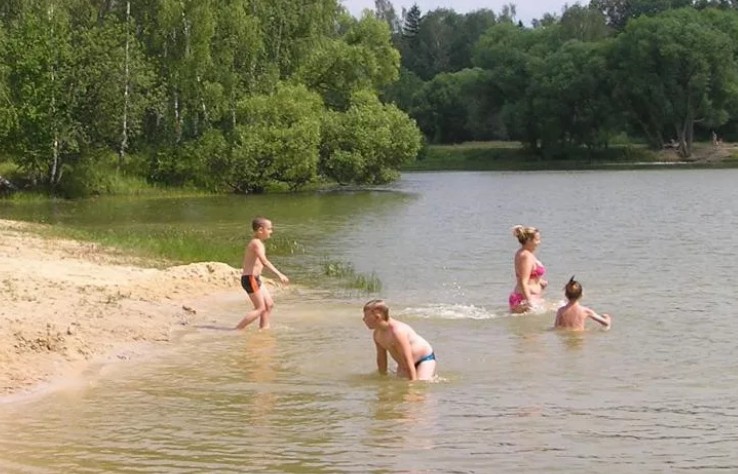 Купание вред. Вытегра места для купания. Озера Томска для купания. Минеральные воды водоемы для купания. Водоемы для купания по Киевскому направлению.